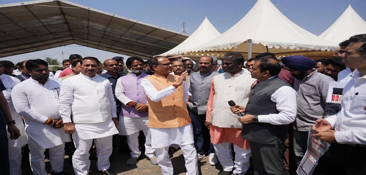 National Agriculture Fair to be held from April 11th to 13th, with 200 stalls; Union Minister Shivraj Singh Chouhan visits Raisen to inspect preparations