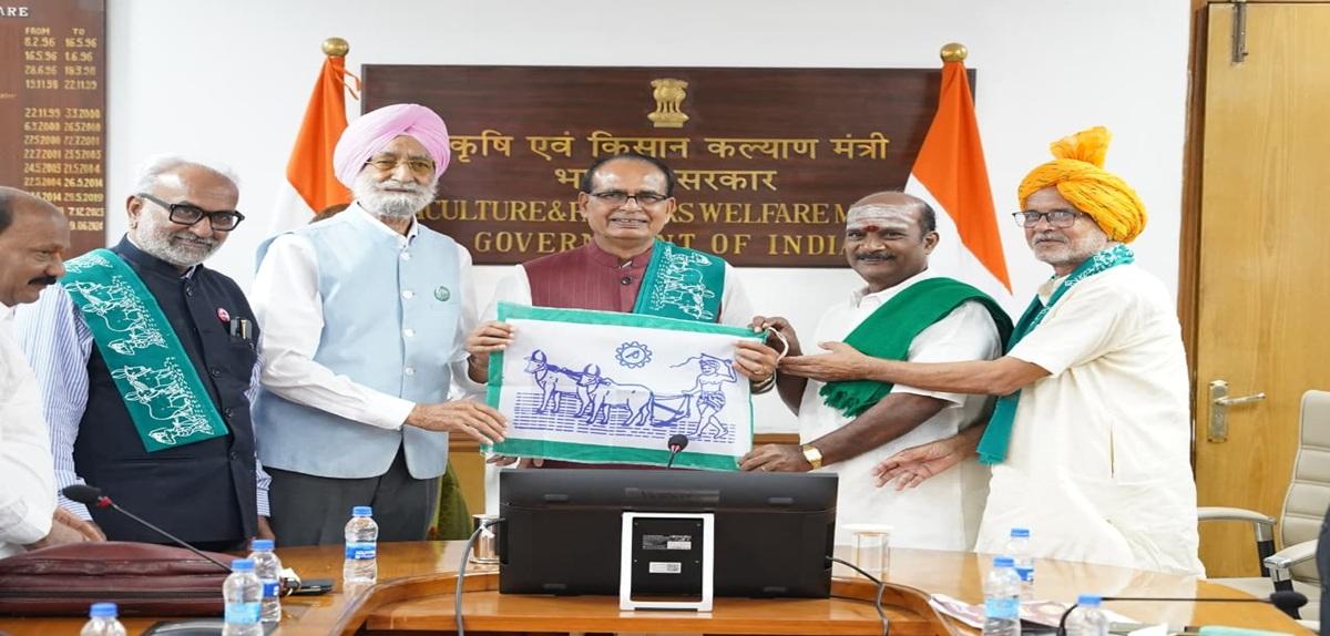 Union Agriculture Minister Shri Shivraj Singh Chouhan met various farmer scholars in Delhi